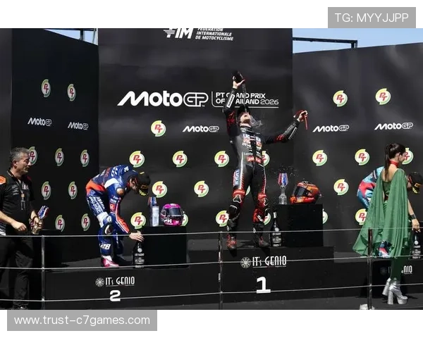 MotoGP新赛季激战正酣车手争冠格局生变多队策略调整引发热议